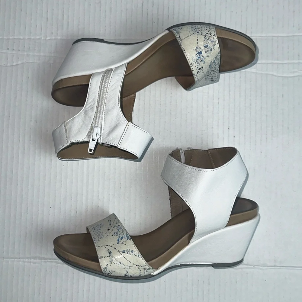 Bueno White Leather Wedge Sandals Size 37 | Metallic Detail | EUC - Picture 4 of 9